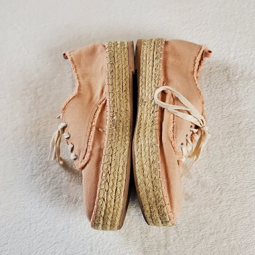 DV Salman Canvas Sneakers Shoes Size 6.5